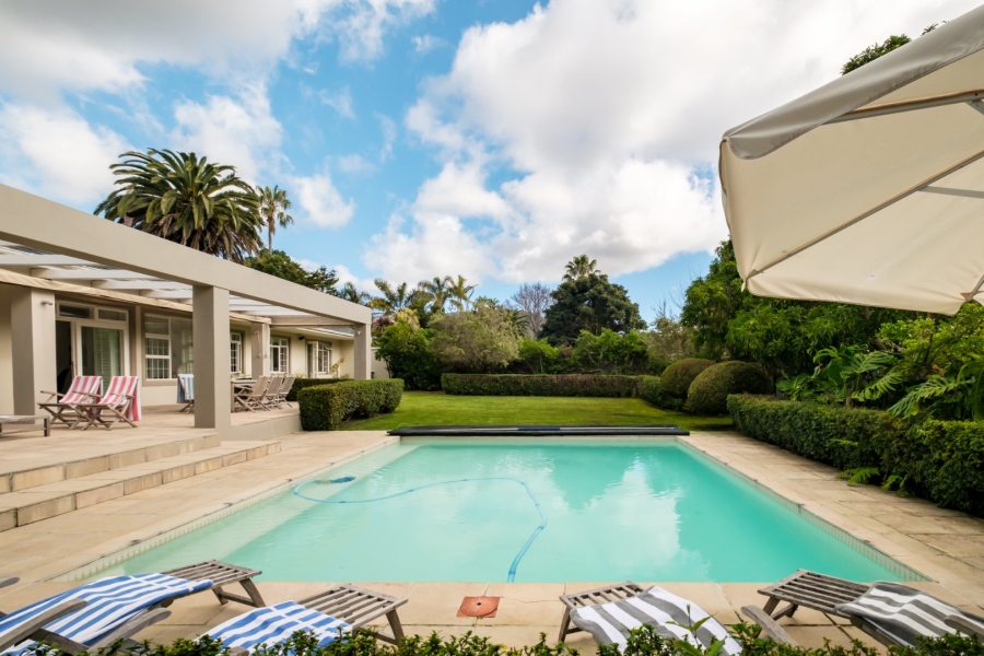 To Let 4 Bedroom Property for Rent in Constantia Western Cape
